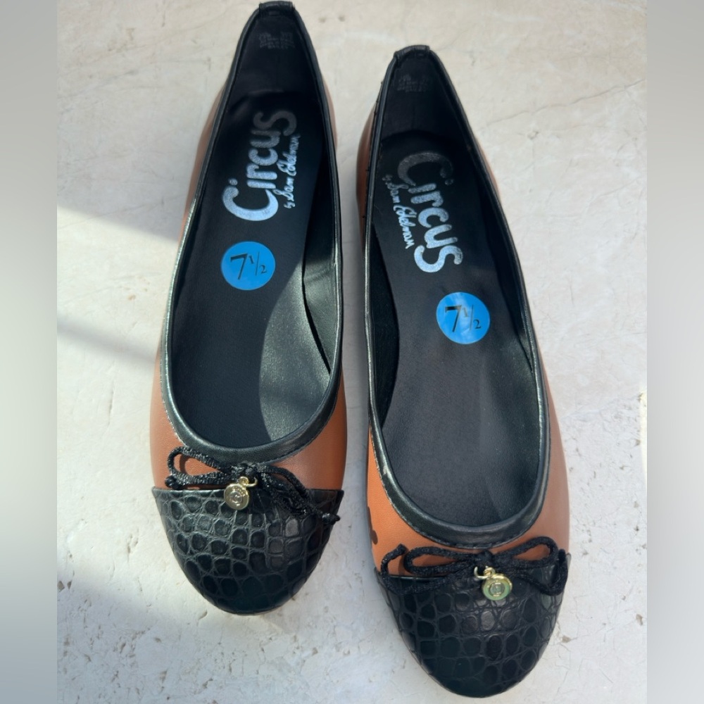 Sam Edelman Black and Brown Loafers with Bow Accent